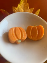 Load image into Gallery viewer, pumpkin spice wax melt
