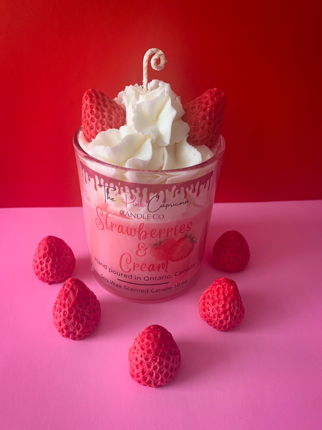 strawberries and cream candle with whipped cream frosting and strawberry wax melts 